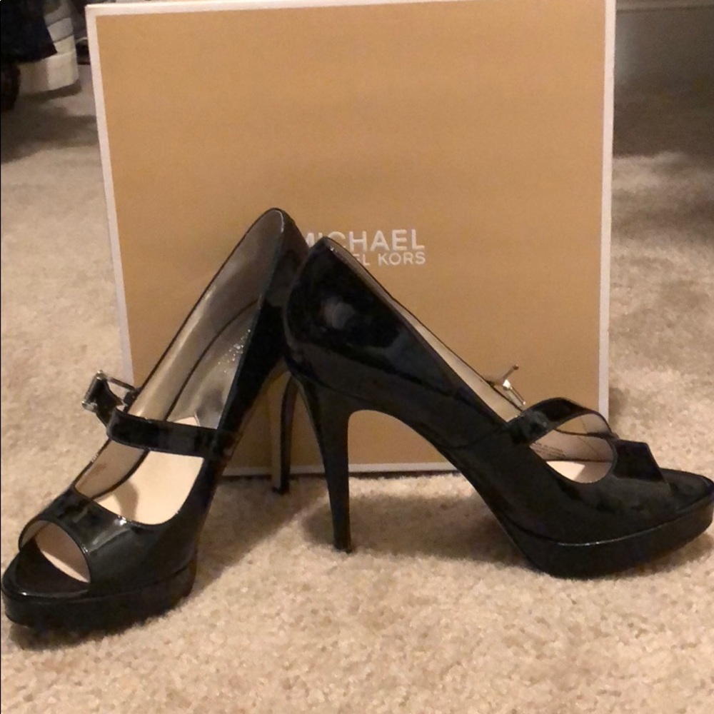 Black Patent Leather Michael Kors Pumps